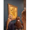 De groepen 7 waren vandaag naar het Van Gogh Museum in Amsterdam! We kregen een rondleiding en hebben daarna met Oost-Indische inkt getekend als van Van Gogh