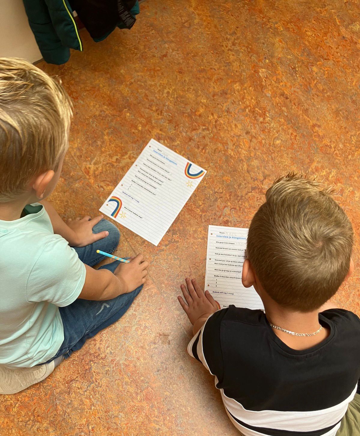 Wie ben ik, wie zijn wij