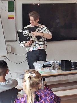 8103b83a-5f82-46be-a684-9520d28cc921