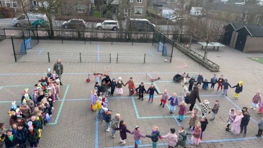 100 dagen feest 🥳💯✨🎈