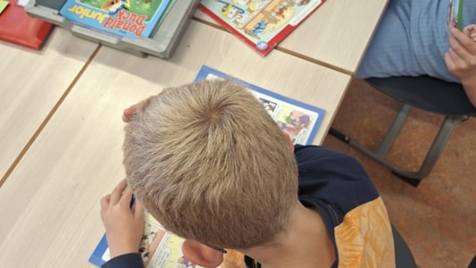 Mandjeslezen in groep 4! 📚📖